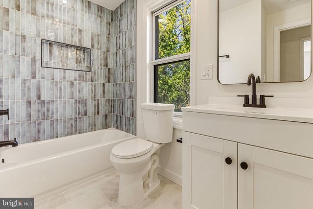 16 MADISON AVE, Laurel Springs, NJ 08021