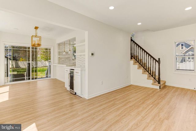 16 MADISON AVE, Laurel Springs, NJ 08021