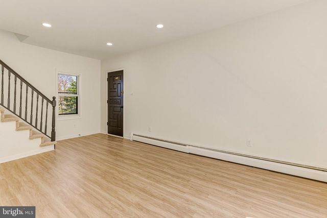 16 MADISON AVE, Laurel Springs, NJ 08021