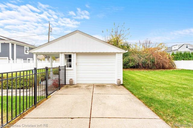 1748 Webster Street, Birmingham, MI 48009