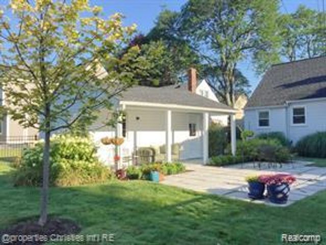 1748 Webster Street, Birmingham, MI 48009