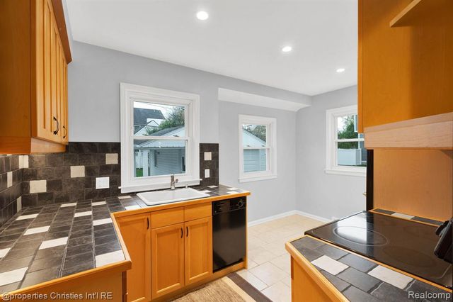 1748 Webster Street, Birmingham, MI 48009