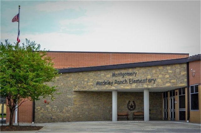 13403 Desert Inn Circle, Montgomery, TX 77356