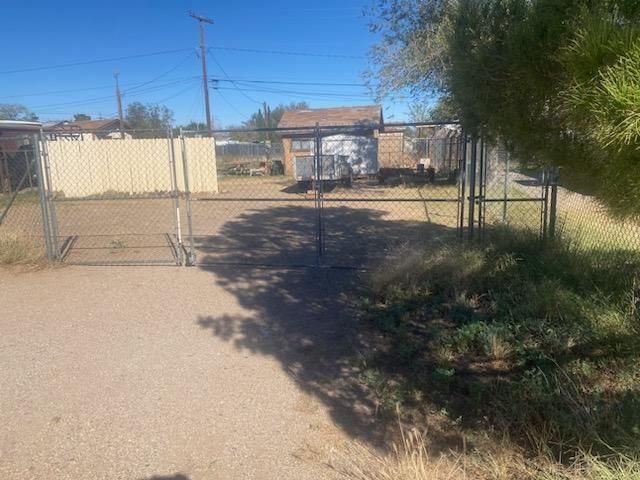 3765 E Northfield Avenue, Kingman, AZ 86409