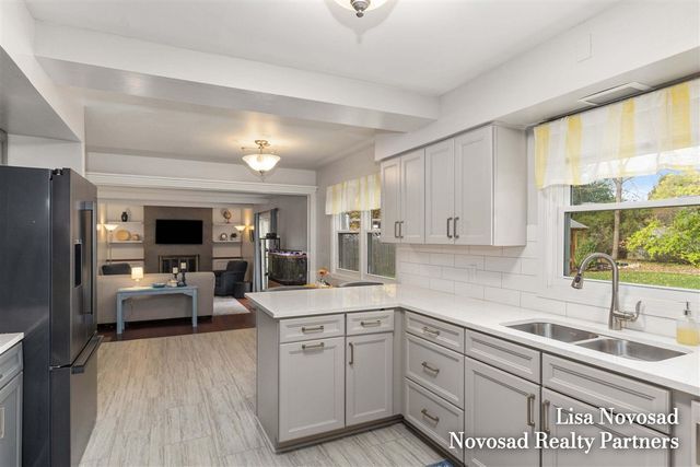 5390 Londonderry Drive, Kentwood, MI 49508