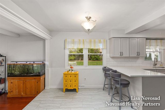 5390 Londonderry Drive, Kentwood, MI 49508