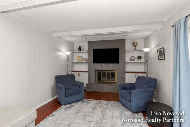 5390 Londonderry Drive, Kentwood, MI 49508