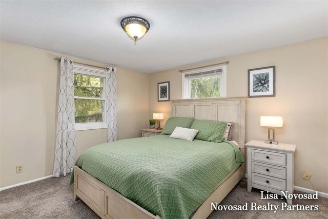 5390 Londonderry Drive, Kentwood, MI 49508