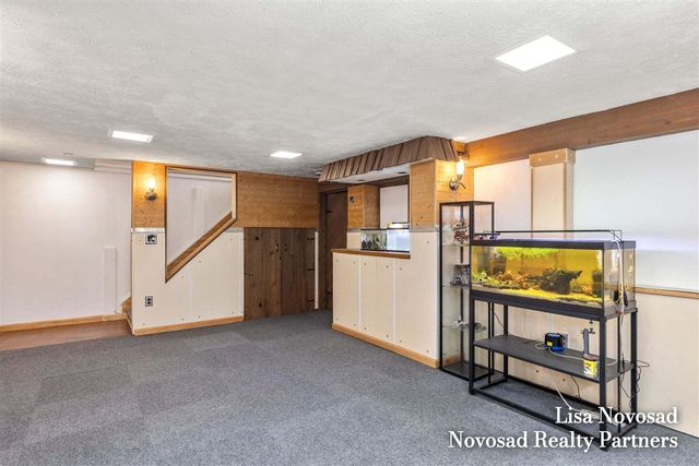 5390 Londonderry Drive, Kentwood, MI 49508