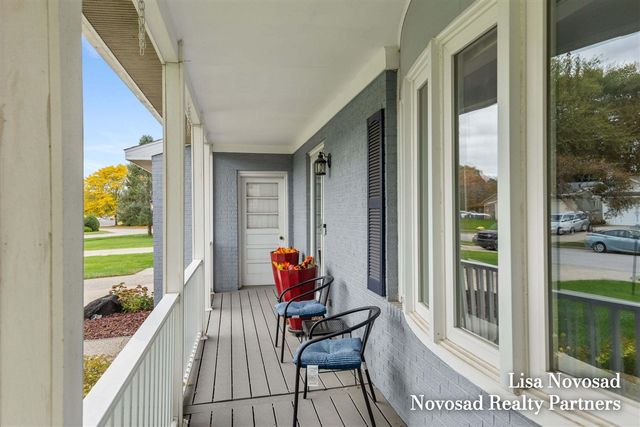 5390 Londonderry Drive, Kentwood, MI 49508