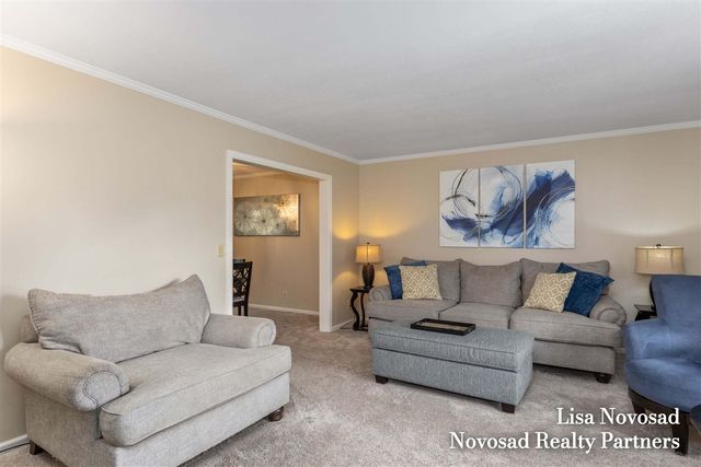 5390 Londonderry Drive, Kentwood, MI 49508