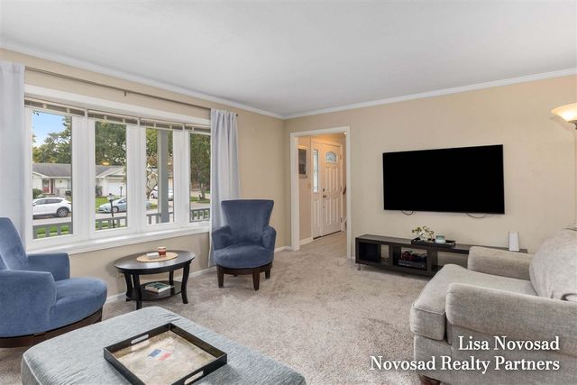 5390 Londonderry Drive, Kentwood, MI 49508