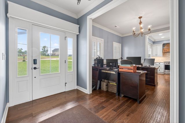 4068 Charlton Sq, Cookeville, TN 38501