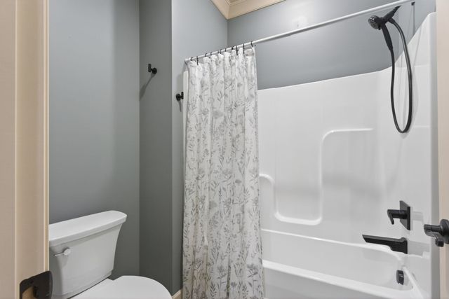 4068 Charlton Sq, Cookeville, TN 38501