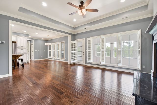 4068 Charlton Sq, Cookeville, TN 38501