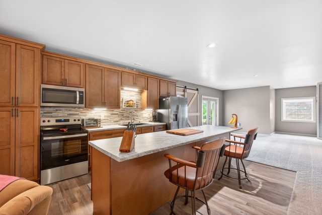 4068 Charlton Sq, Cookeville, TN 38501