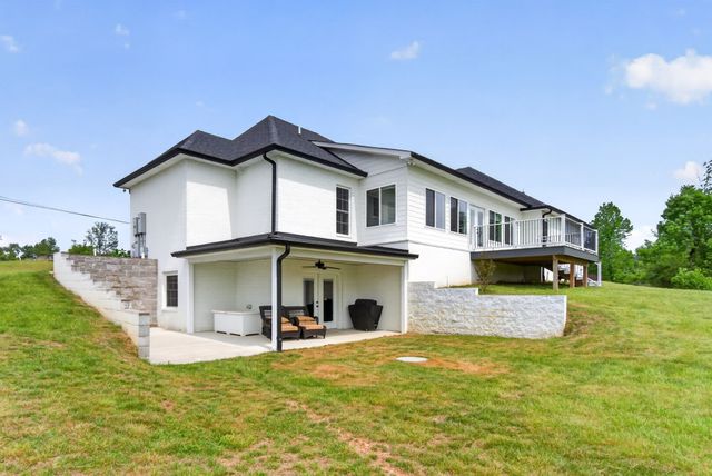 4068 Charlton Sq, Cookeville, TN 38501