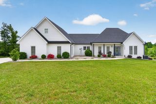 4068 Charlton Sq, Cookeville, TN 38501