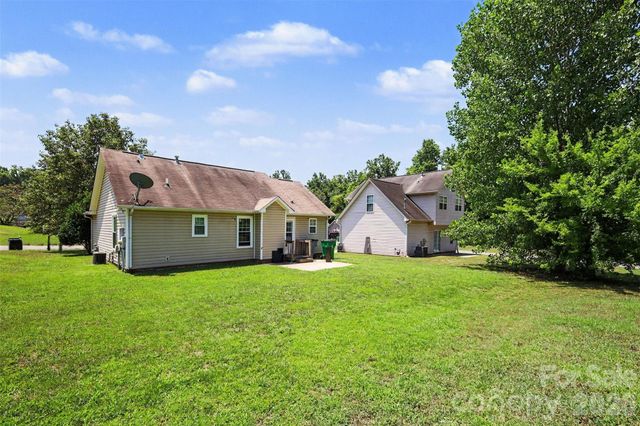 1440 Bells Knox Road, Charlotte, NC 28214