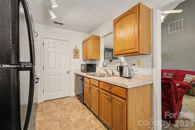 1440 Bells Knox Road, Charlotte, NC 28214