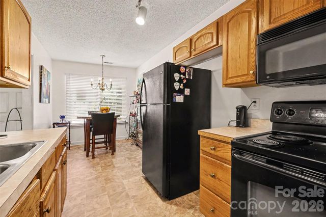 1440 Bells Knox Road, Charlotte, NC 28214