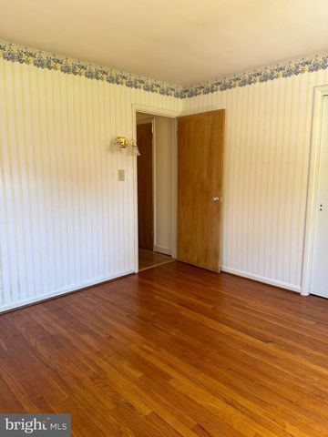 3319 HILLSIDE DR, Lebanon, PA 17046