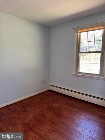 3319 HILLSIDE DR, Lebanon, PA 17046