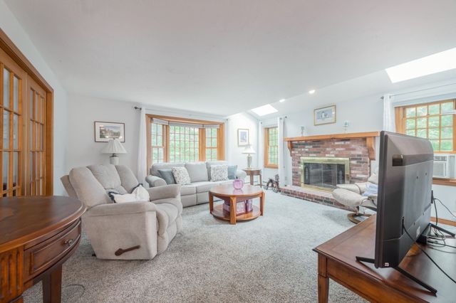 85 Andrews Way, Plymouth, MA 02360