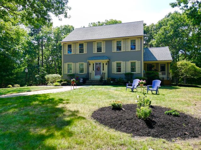 85 Andrews Way, Plymouth, MA 02360