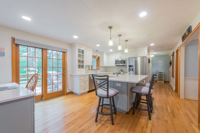 85 Andrews Way, Plymouth, MA 02360
