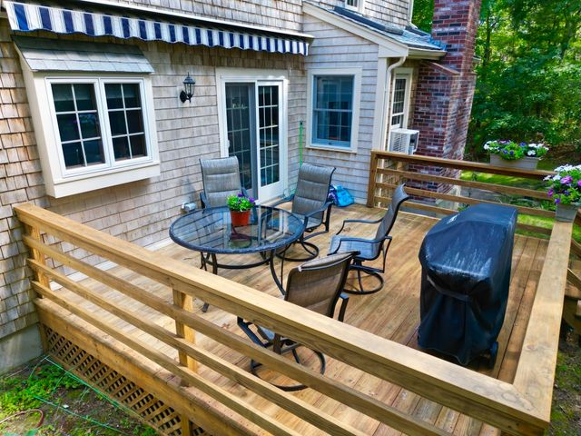 85 Andrews Way, Plymouth, MA 02360