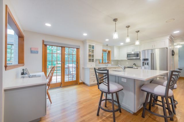 85 Andrews Way, Plymouth, MA 02360