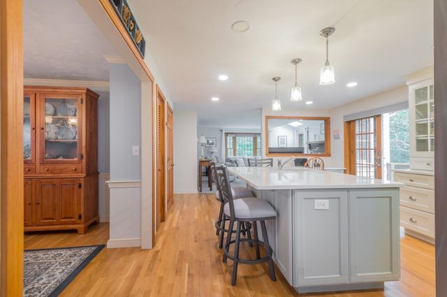 85 Andrews Way, Plymouth, MA 02360