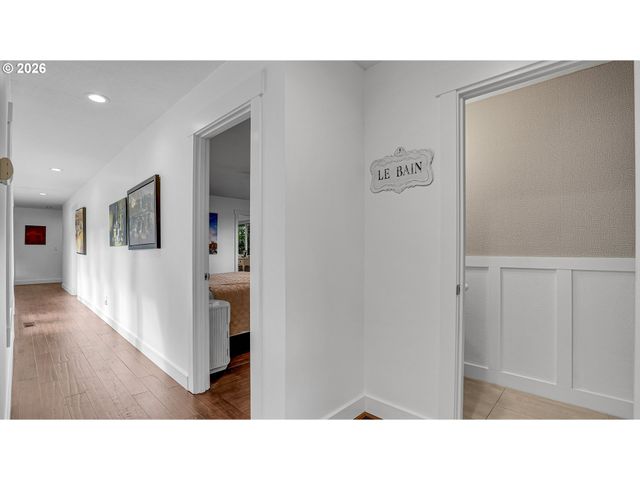 17920 MEADOWLARK Ln, Lake Oswego, OR 97034