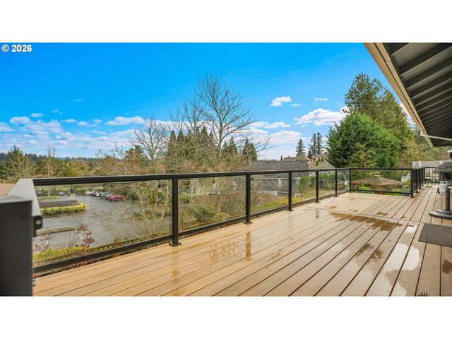 17920 MEADOWLARK Ln, Lake Oswego, OR 97034
