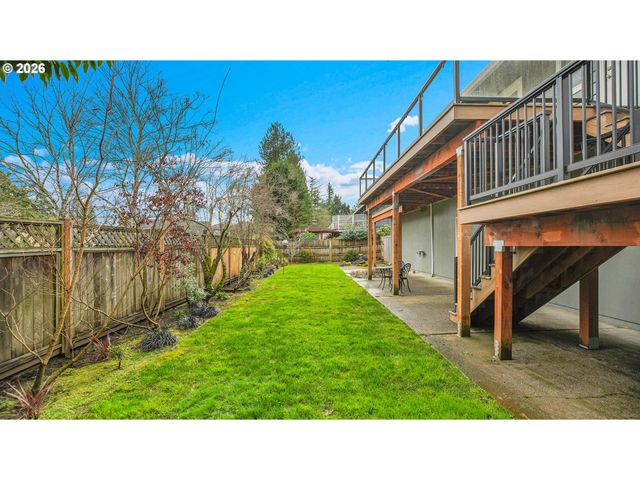 17920 MEADOWLARK Ln, Lake Oswego, OR 97034