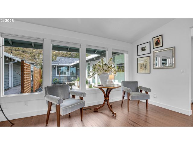 17920 MEADOWLARK Ln, Lake Oswego, OR 97034