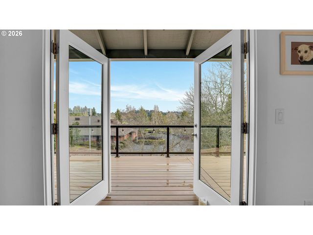 17920 MEADOWLARK Ln, Lake Oswego, OR 97034