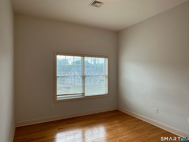 2518 Whitney Avenue 5, Hamden, CT 06518