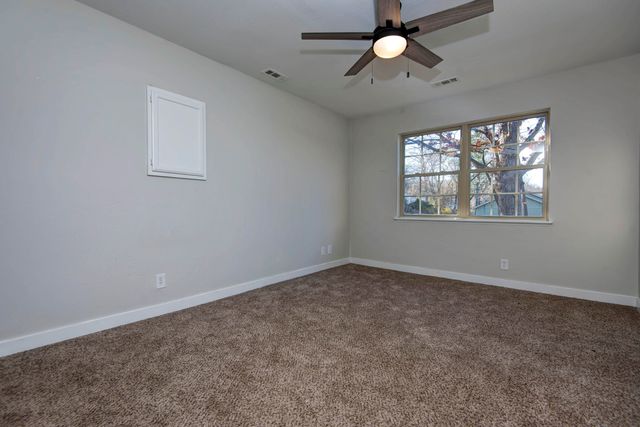 706 S 6th Street, Ozark, MO 65721