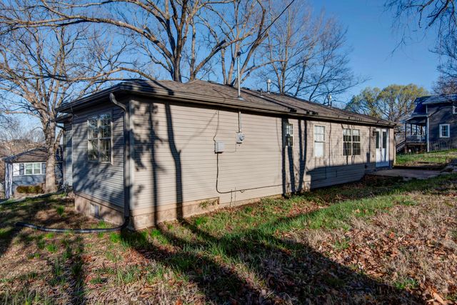 706 S 6th Street, Ozark, MO 65721