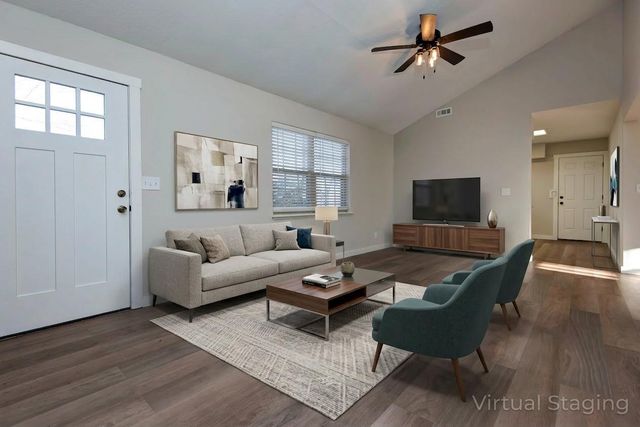 706 S 6th Street, Ozark, MO 65721