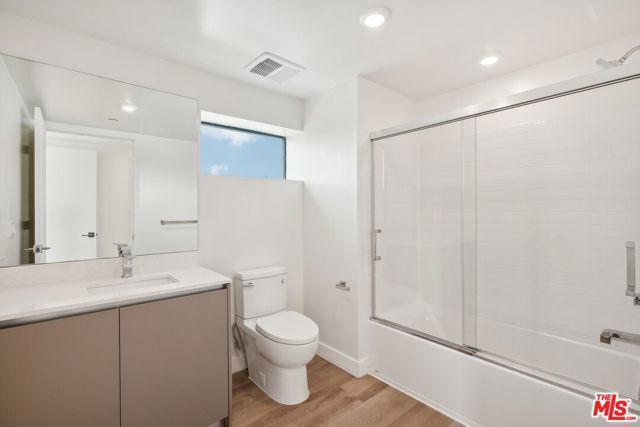 1126 N Cornwell Street PH 8, Los Angeles, CA 90033