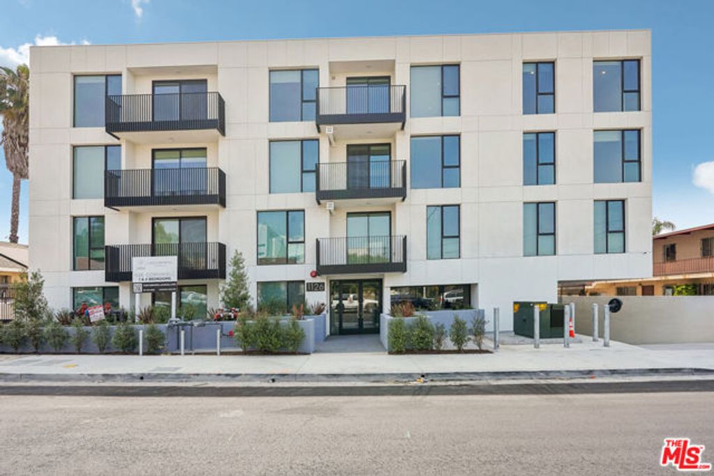 1126 N Cornwell Street PH 8, Los Angeles, CA 90033