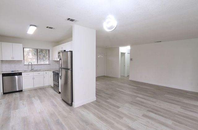 2009 SE Mary Terrace, Port St. Lucie, Port St Lucie, FL 34952