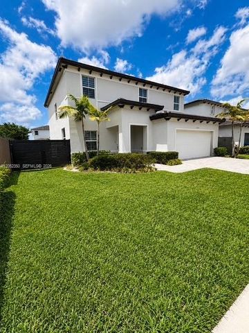 12753 SW 213th Ter, Miami, FL 33177