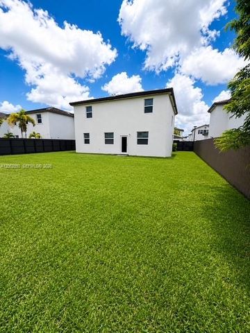 12753 SW 213th Ter, Miami, FL 33177