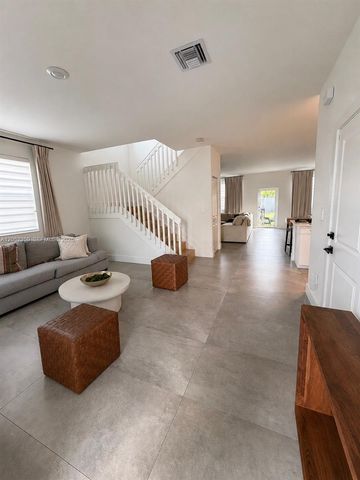 12753 SW 213th Ter, Miami, FL 33177