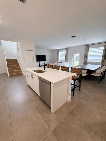 12753 SW 213th Ter, Miami, FL 33177