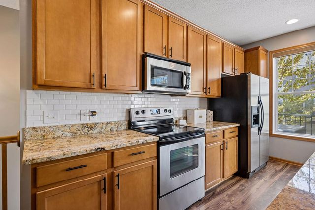 8467 Emery Parkway N 903, Champlin, MN 55316